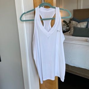 Under Armour Semi-fitted Vneck White Racerback Tank